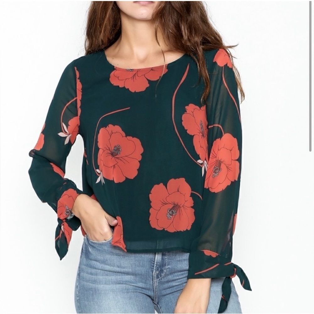 Cupcakes and Cashmere Floral Top